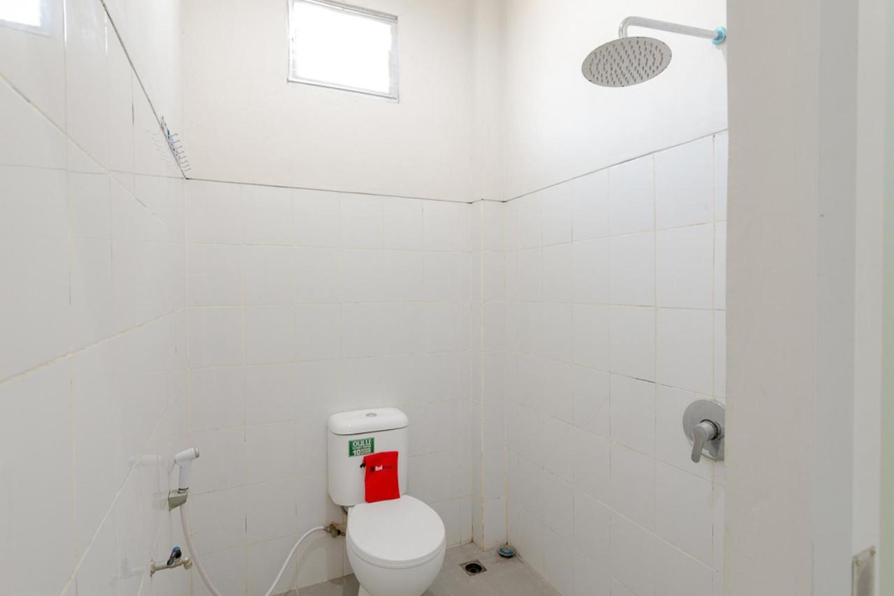 סוראבאיה Reddoorz Plus Syariah @ Raya Nginden 2 מראה חיצוני תמונה